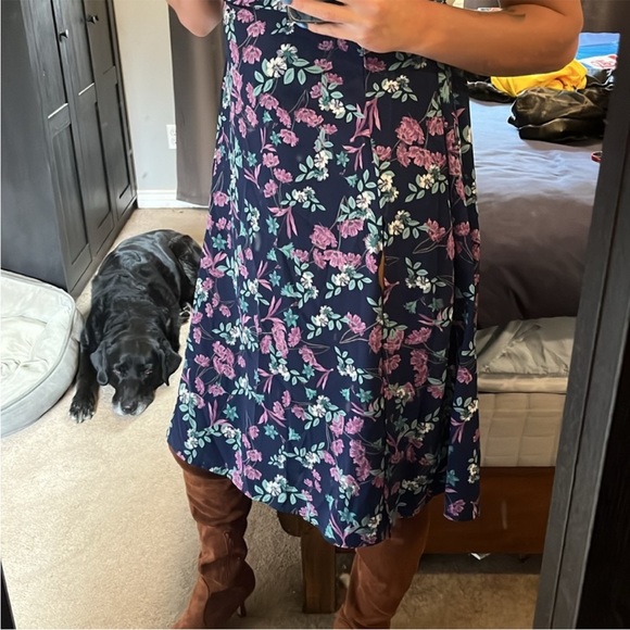 Beautiful floral dress- only tried on - Picture 6 of 7